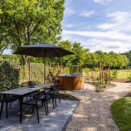 Valkse Hoeve Met Hottub | 6 Personen Vila