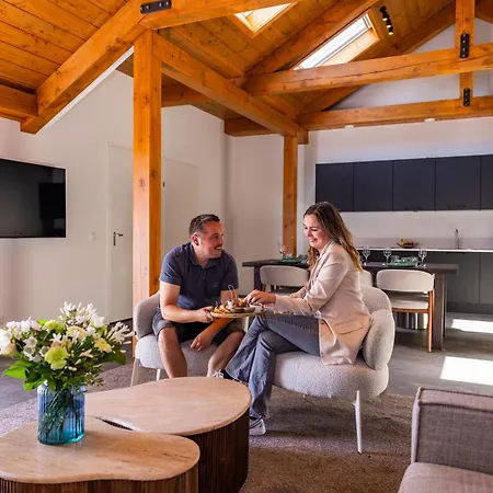 Valkse Hoeve Met Hottub | 6 Personen Вилла Оттерло