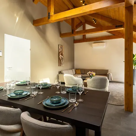 Vila Valkse Hoeve Met Hottub | 6 Personen