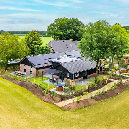 别墅 Valkse Hoeve Met Hottub | 6 Personen 欧特罗