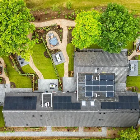 Valkse Hoeve Met Hottub | 6 Personen 欧特罗