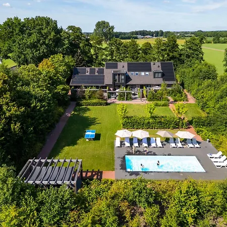 Valkse Hoeve Met Hottub | 6 Personen * 欧特罗
