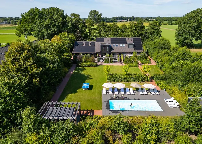 Villa Valkse Hoeve Met Hottub | 6 Personen